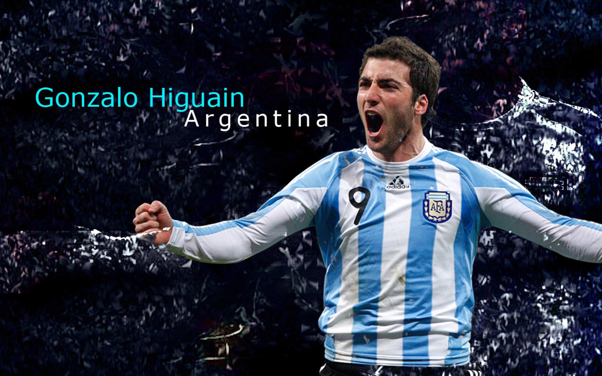 “旧运动鞋再生设计展+微型跑” 将回收球鞋变成艺术品